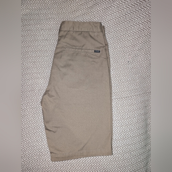 Volcom Men's Khaki Flat Front Shorts - Picture 3 of 6